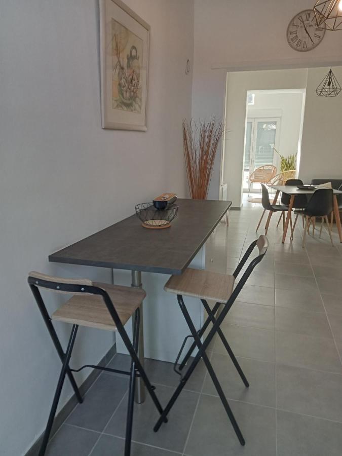 Chez Jean.Mi Appartement Millas Buitenkant foto