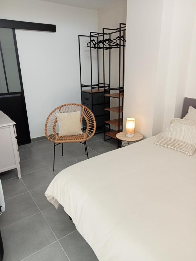 Chez Jean.Mi Appartement Millas Buitenkant foto